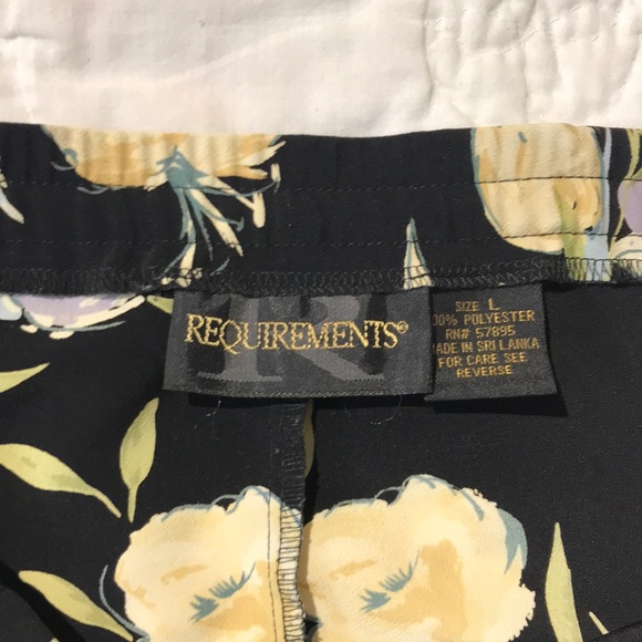 Vintage Black Floral Maxi Skirt 🖤 - Picture 3 of 3